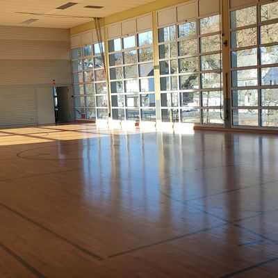 Mehrzweckhalle Struth�tten